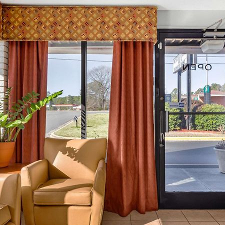 Econo Lodge Creedmoor Extérieur photo